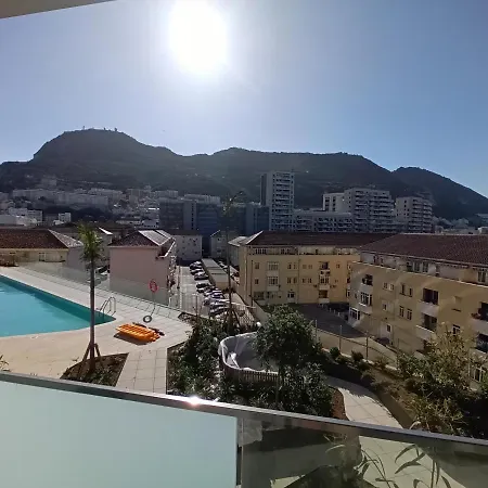Apartment Rock View At Eurocity *