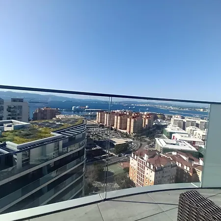 Rock View At Eurocity Apartment *
